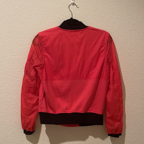 Converse women’s red/black bomber Jacket ; Size small - Picture 5 of 5